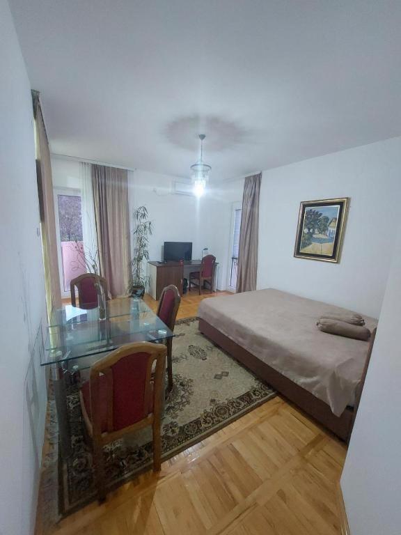 Garni Hotel Panorama Lux Nis Bagian luar foto