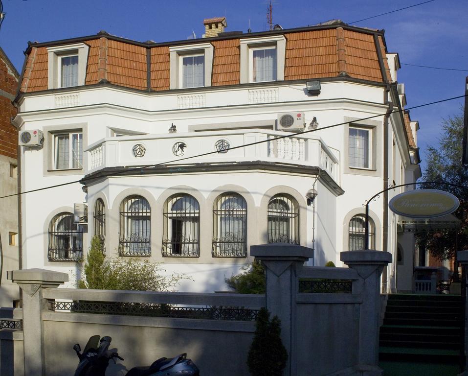 Garni Hotel Panorama Lux Nis Bagian luar foto