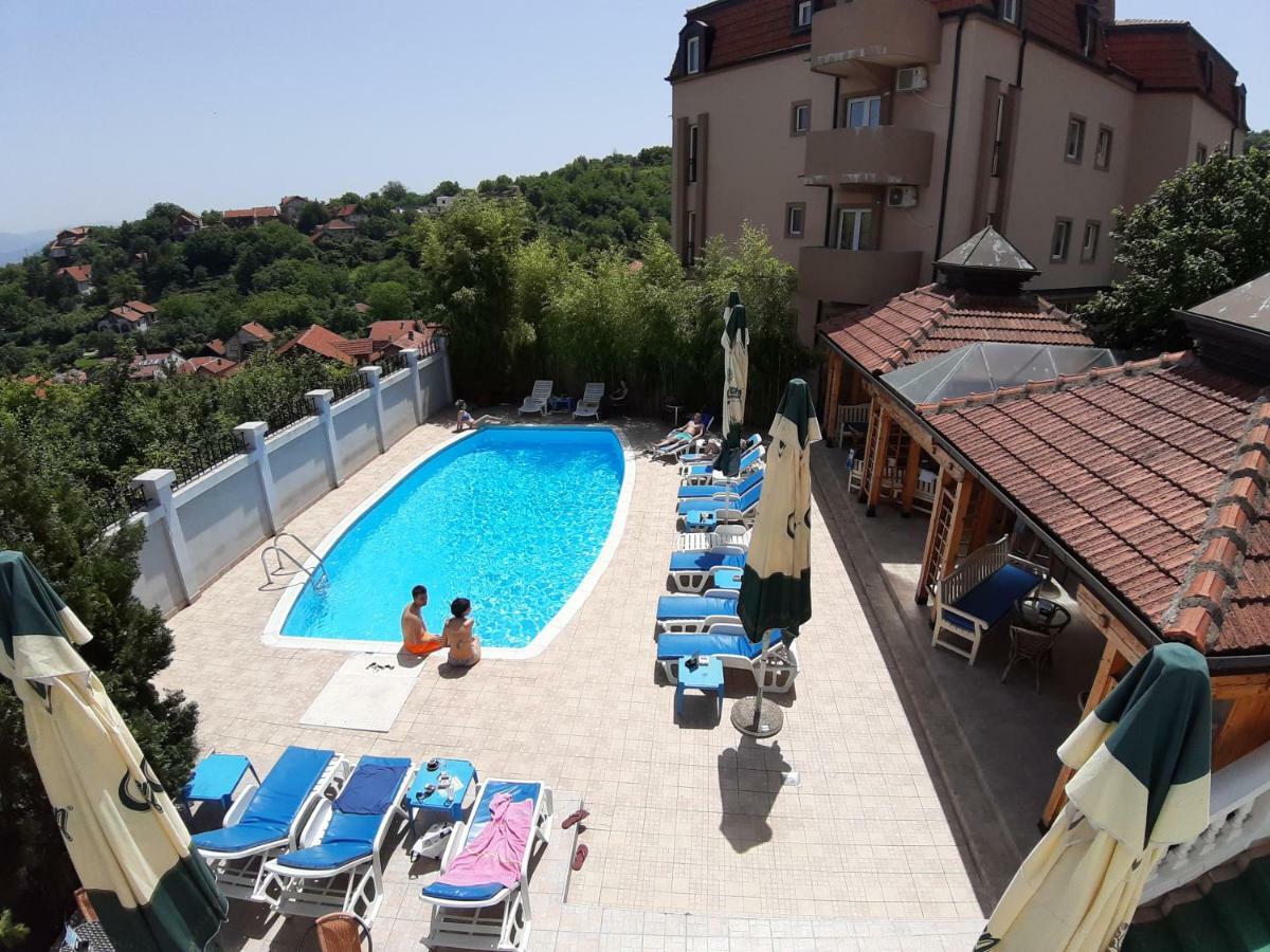 Garni Hotel Panorama Lux Nis Bagian luar foto